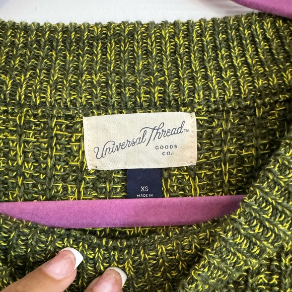 Universal Thread Green Knit Sweater - Size Extra Small (XS) - Picture 7 of 9